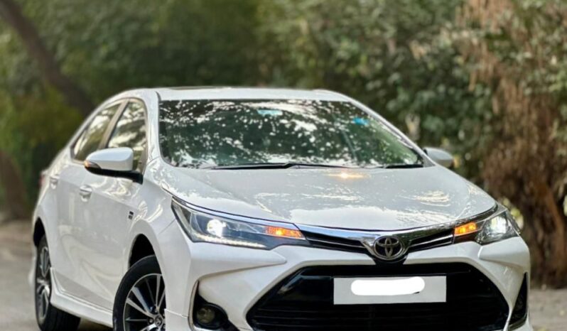 
								Toyota Corolla Altis full									