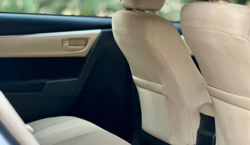 
								Toyota Corolla Altis full									