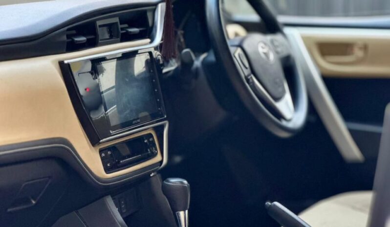 
								Toyota Corolla Altis full									